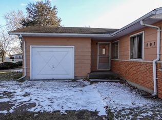 807 Cove Ave, Lockport, IL 60441