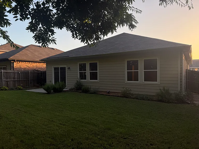 2621 Silver Leaf Ln — Photo 4