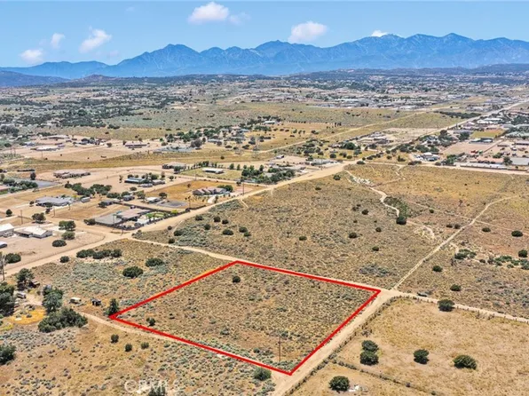 1 Buffalo Rd, Hesperia, CA 92344