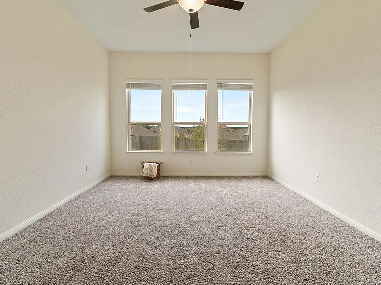 607 Allende Bnd — Photo 19