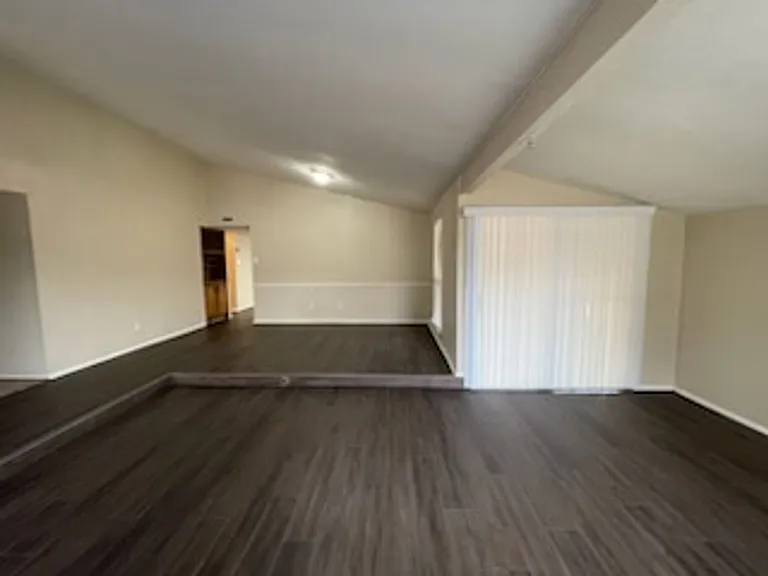 821 Stone Trail Dr — Photo 15