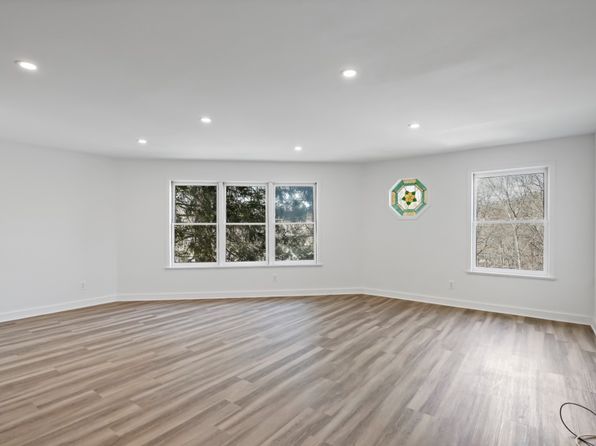 7 Hill St FLOOR 4