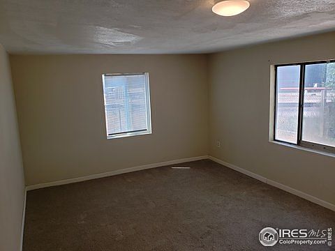3rd image of 426 Wall St
