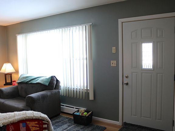 4th image of 327 6th St NW