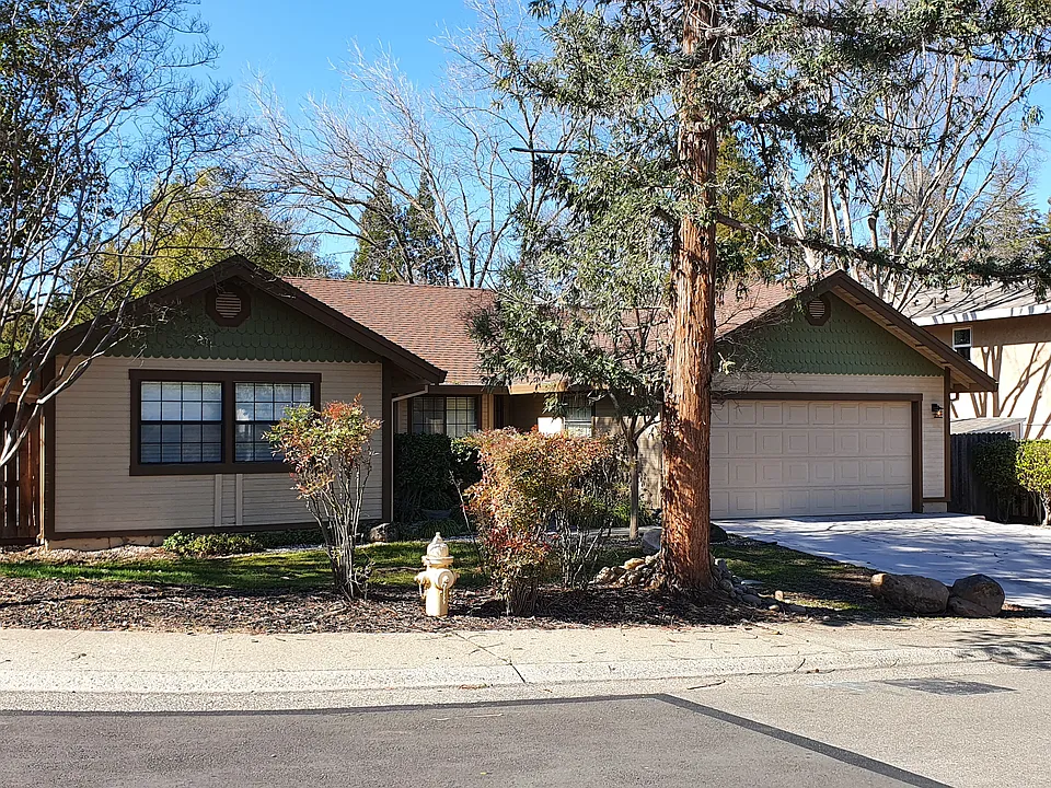 3401 Riverdale Way