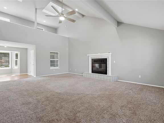 5th image of 2689 E Hardy Ln