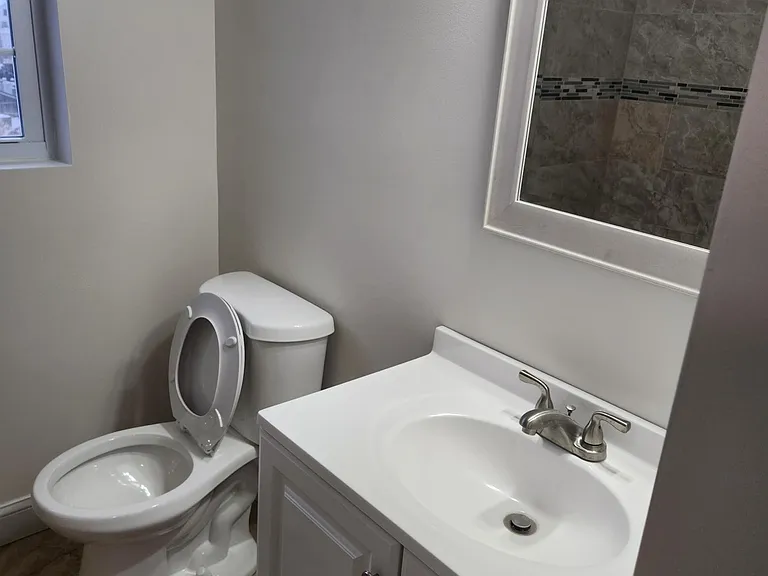 26 Cromwell St #1 — Photo 17