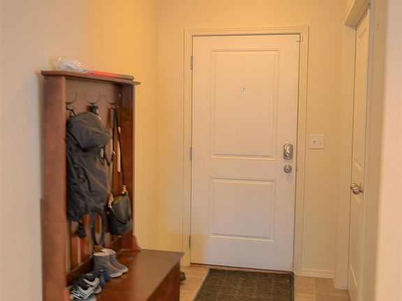 4th image of 421 S King St