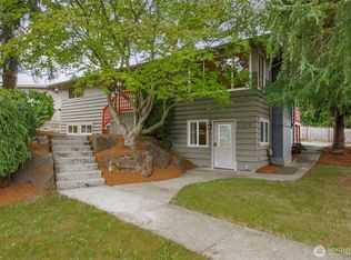 2829 Larch Way, Lynnwood, WA
