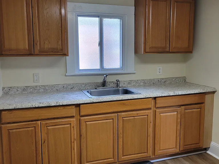 2121 Osborne Rd — Photo 5