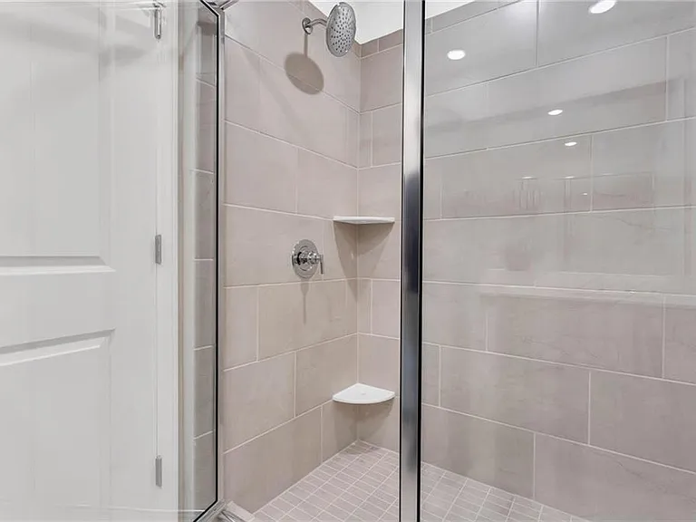 1645 Villageside Ct — Photo 20