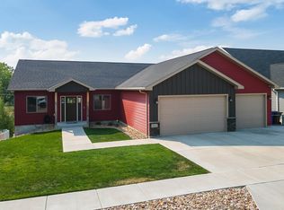 3011 Hoefer Ave, Rapid City, SD 57701