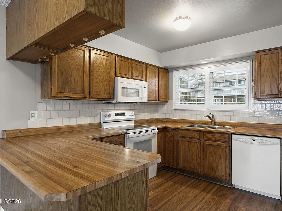 1st image of 227 Smithridge Park