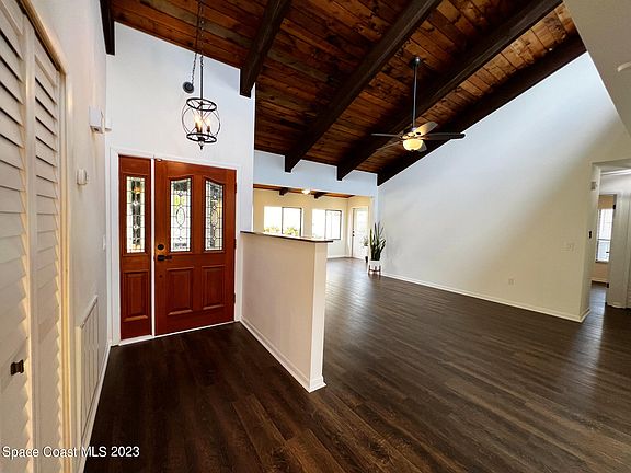 5th image of 125 Woodside Dr