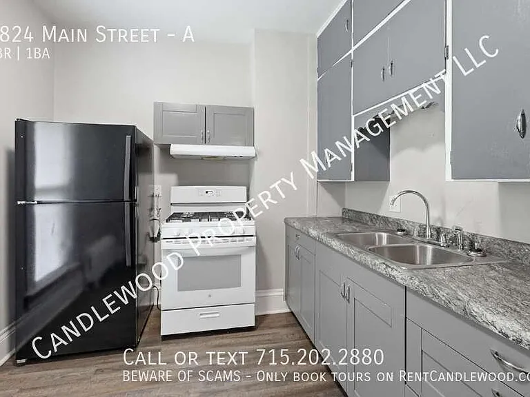 1824 Main St #A — Photo 14