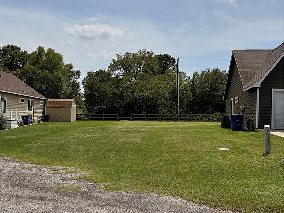 3rd image of 18 Oakland Ct Lot 9