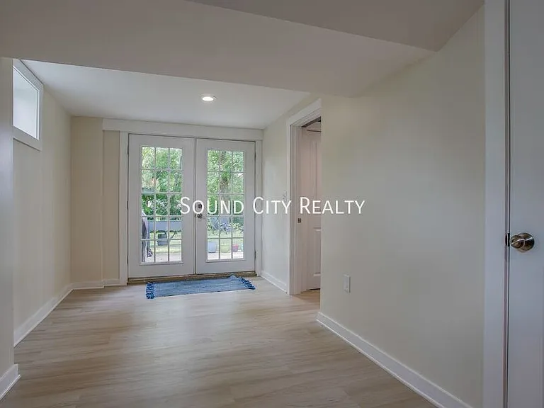 2929 Emery Dr — Photo 29