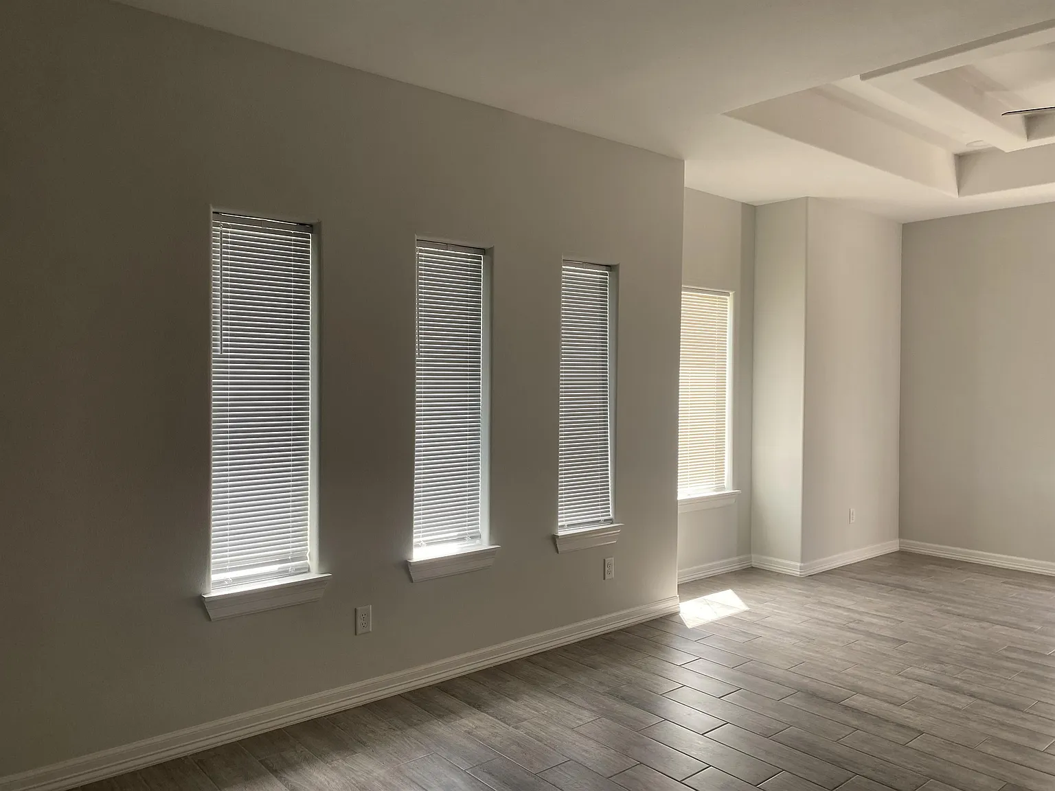 5908 Puffin Avenue - 4 — Photo 4
