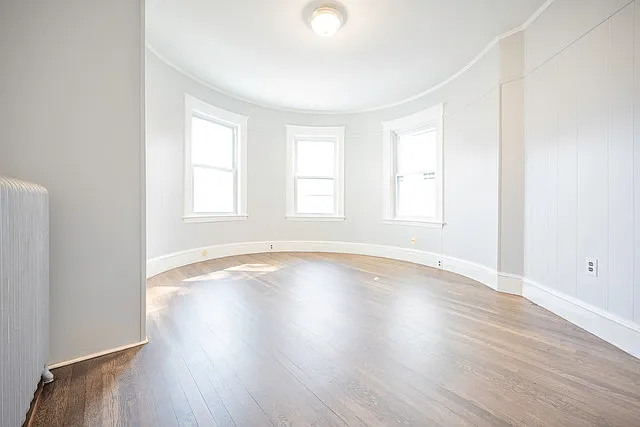 25 Thornley St #2 — Photo 4