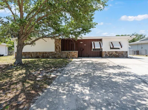 2862 Starlight Cir NE, Palm Bay, FL 32905