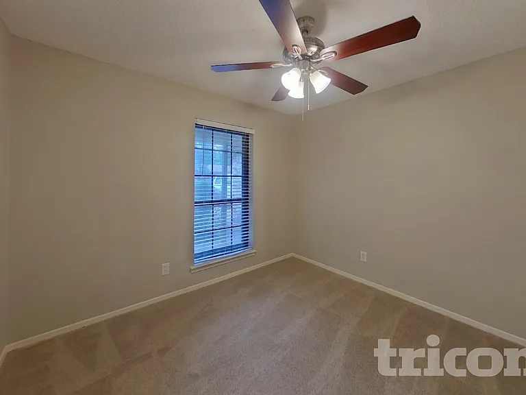 3029 Meadowmoor St — Photo 11