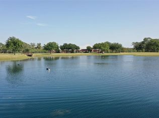 1039 Zimmerscheidt Rd, Columbus, TX 78934