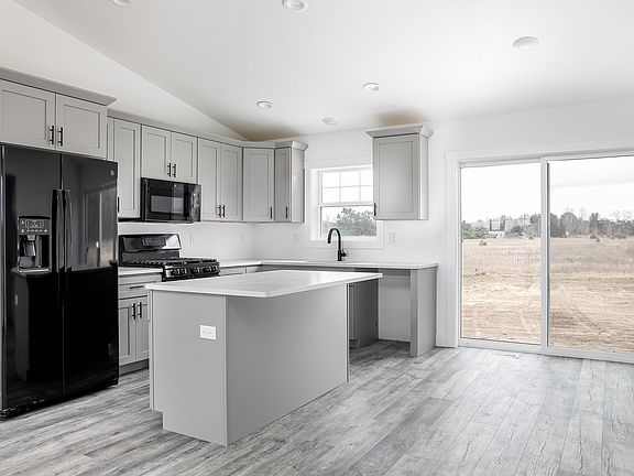 7th image of this home