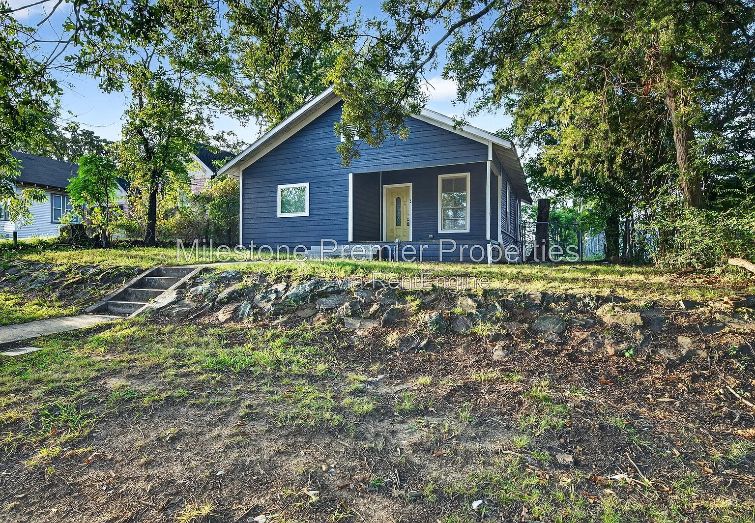 1 bed, 1.0 bath, 896 sqft, $1,000 — Photo 3