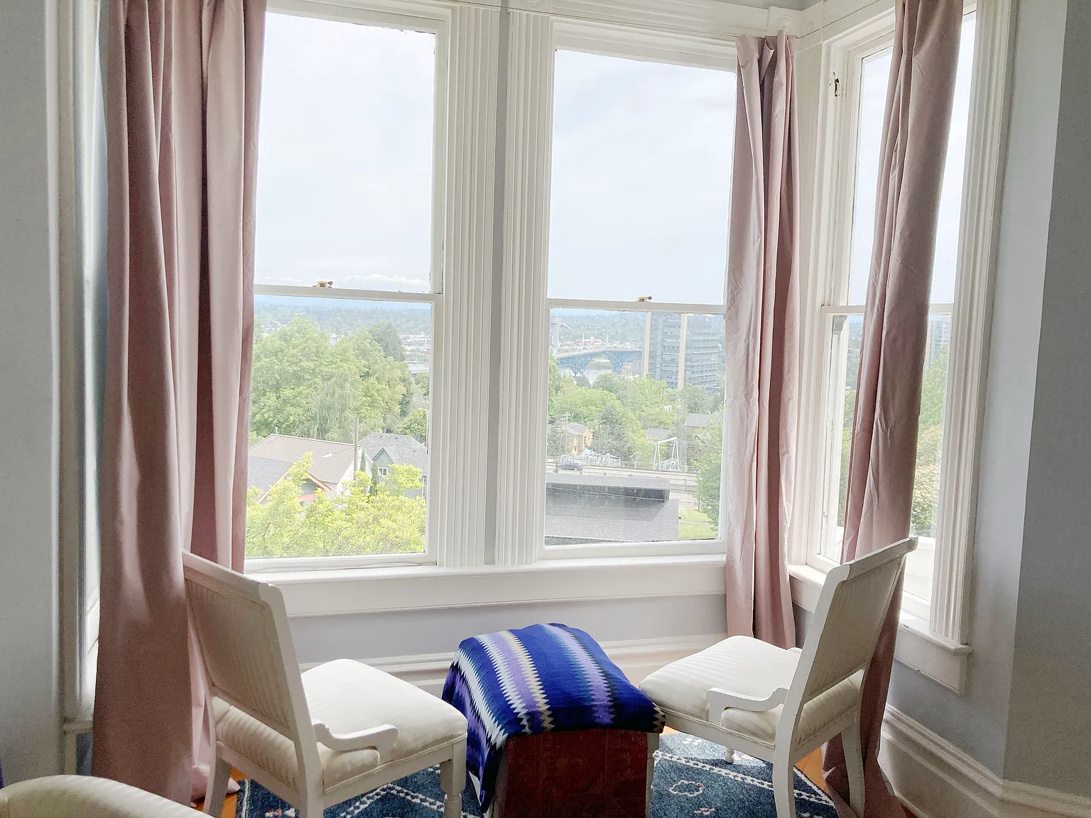 3 bed, 2900 sqft, $1,500 — Photo 3