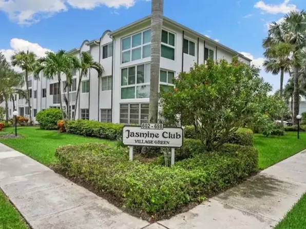 624 Broad Ave S, Naples, FL 34102