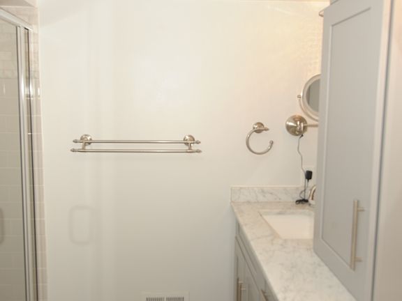 Spa shower, double vanity 