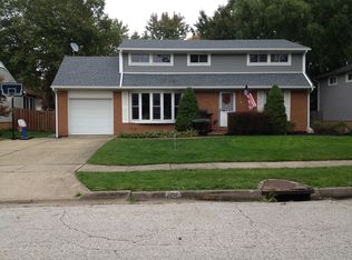 3358 Pendleton St, Cuyahoga Falls, OH 44221