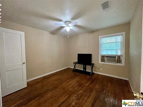 2905 Taft St — Photo 11