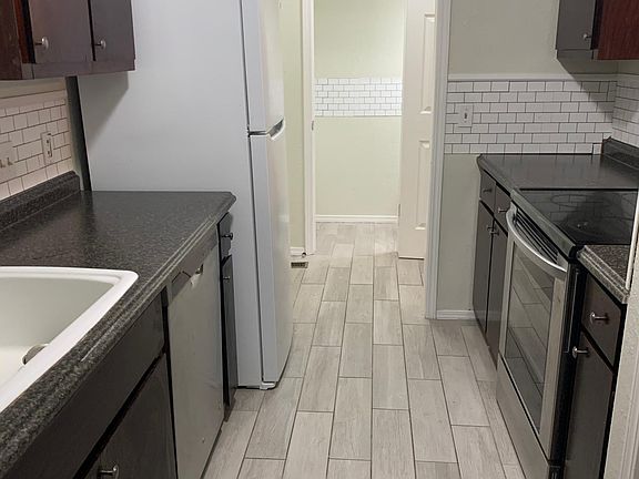 3rd image of 2357 Heatherfield Ln #2357