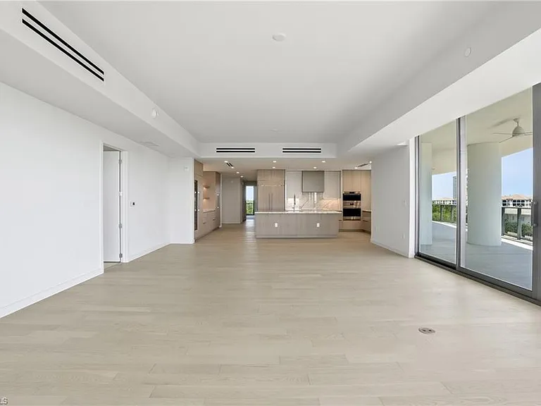 5100 Seagrass Blvd #306 — Photo 23