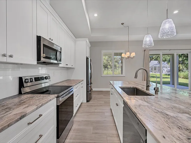 129 Evaro Dr — Photo 11