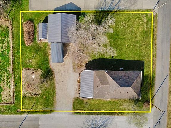 2nd image of 1310 E 13th Ct