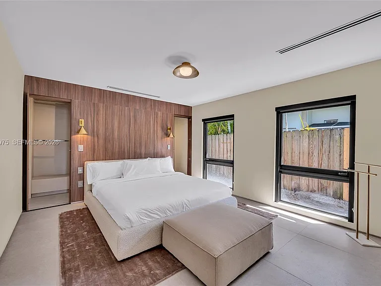 1170 S Biscayne Point Rd — Photo 31