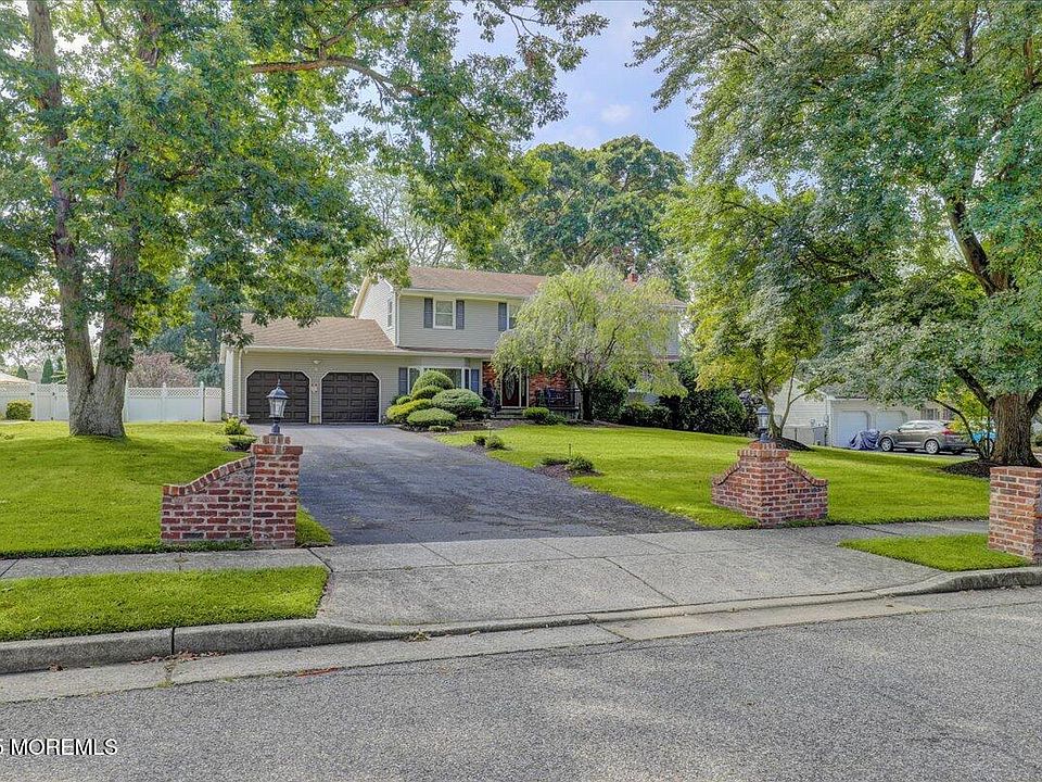 8 Kensington Drive, Manalapan, NJ 07726 | Zillow