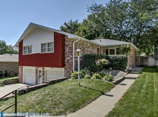 1931 Pacific Dr, Lincoln, NE 68506