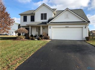 26632 Woodmont Dr, Perrysburg, OH 43551