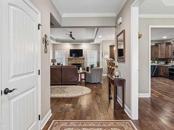 5th image of 1148 Cliffview Cir