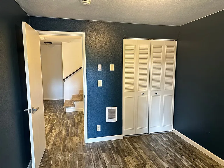 405 Stonewood Dr — Photo 25