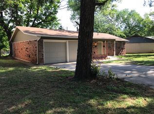 4737 Leonard St, Forest Hill, TX 76119