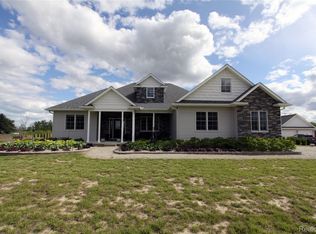 2679 W Sigler Rd, Carleton, MI 48117