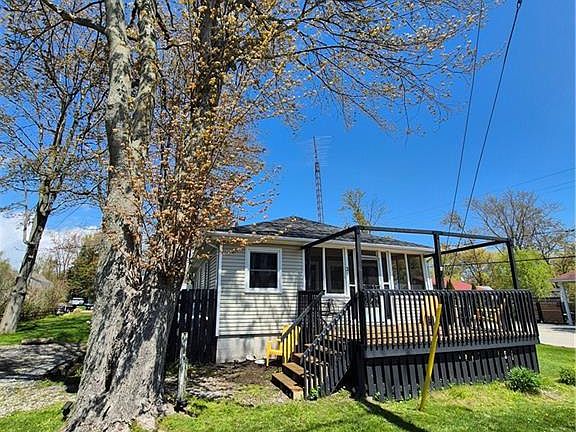 2nd image of 21 Ferris St