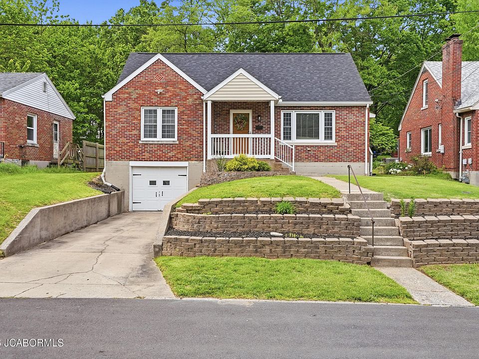 1st image of 111 Bolton Dr