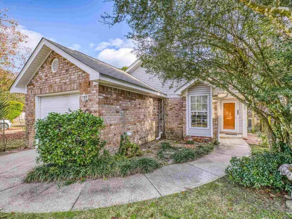 1342 Sunrunner Rd, Pensacola, FL 32504