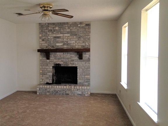 2nd image of 112 Old Oak Ln
