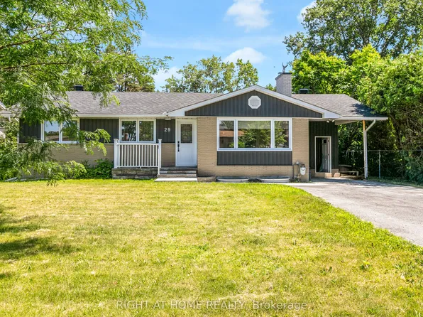 29 Horner Dr #A, Ottawa, ON K2H 5E8